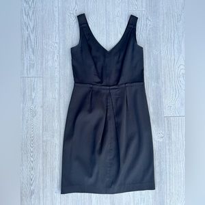 Talbots Sleeveless Knee Length Black Dress Style Tres Jolie Size 8